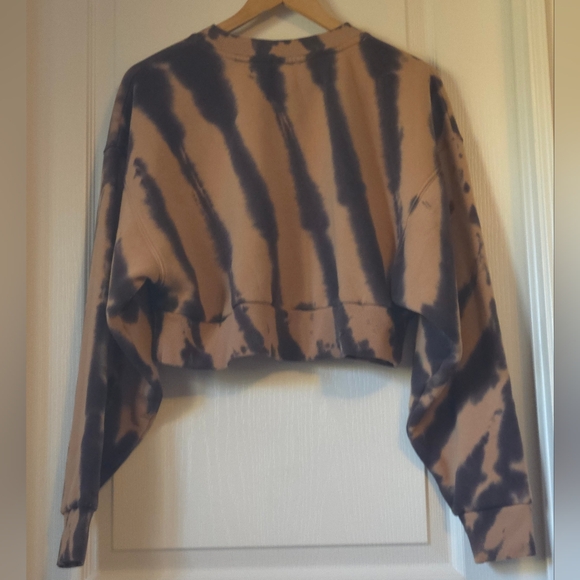 Lorna Jane Haze Cropped Sweatshirt - Picture 7 of 8